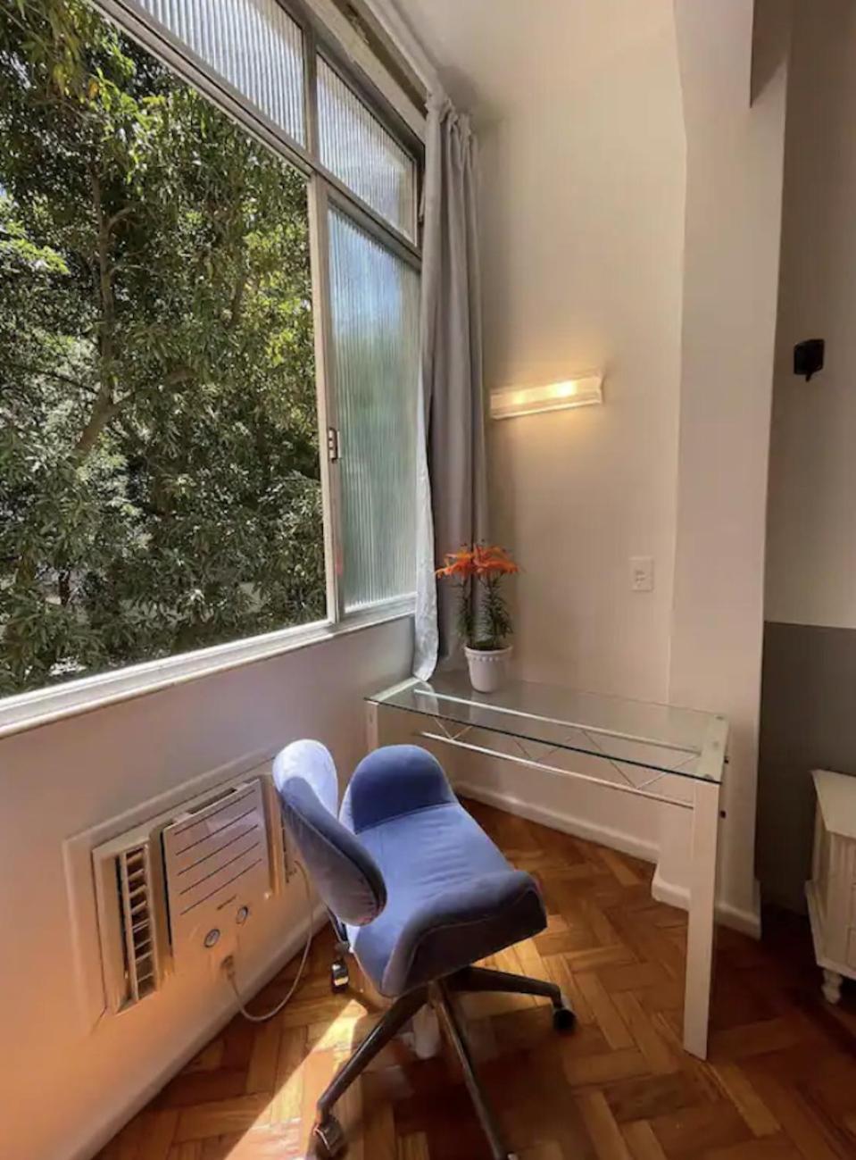 Tranquilo, Na Quadra Da E Perto De - Besthostrio Appartement *